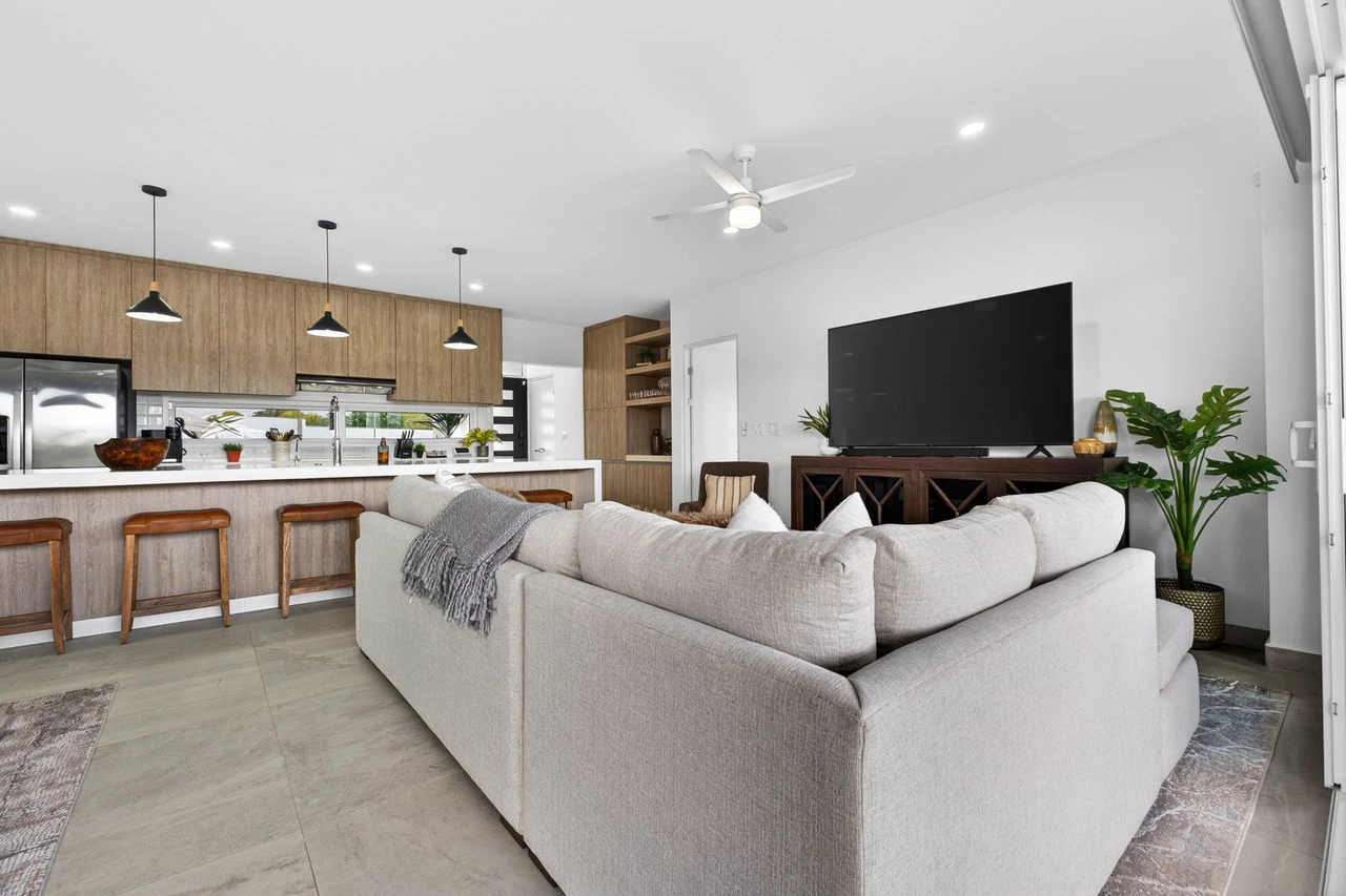 C5 Enclave: Premium Furnished 5-Bedroom Retreat Near Playa Avellanas - Gallery image 7