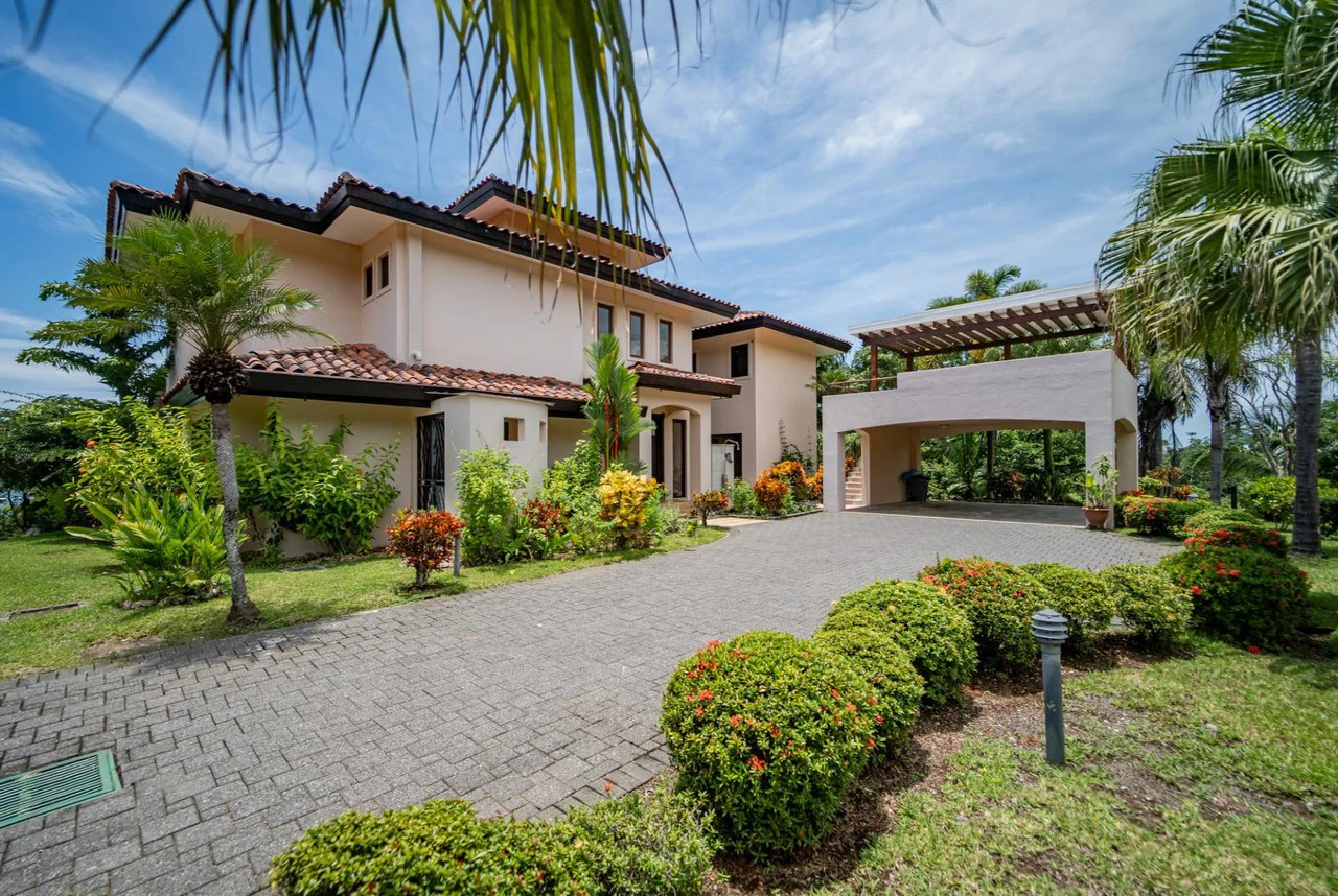 Casa Colibri - 5BR Luxury Ocean View Villa: Near the Coast House For Sale in Playa Samara - Gallery image 3