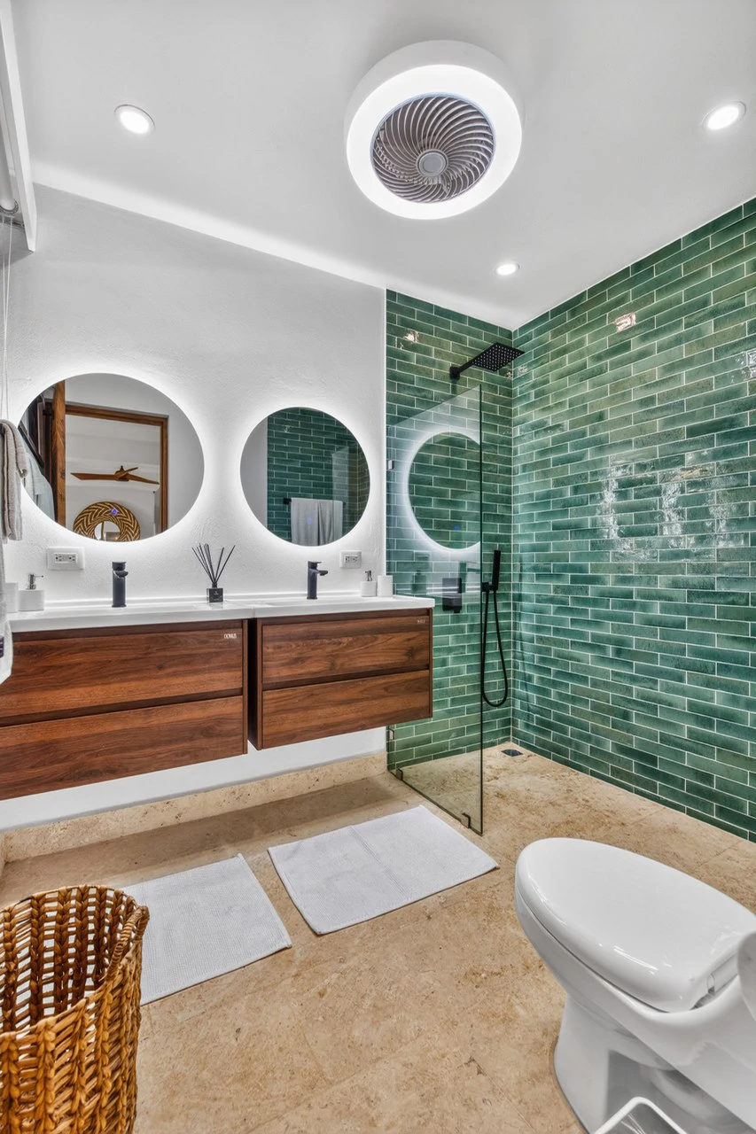 Casa Pochote: Artisan Luxury Villa in Tamarindo | Pool, Jacuzzi & Langosta Beach Club Membership Included - Gallery image 21