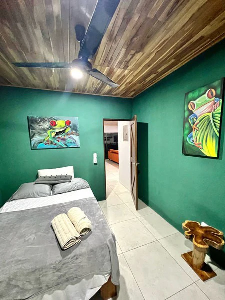 Stunning 3-Bed, 3-Bath Home with Ocean & Mountain Views in Tinamaste - Gallery image 9