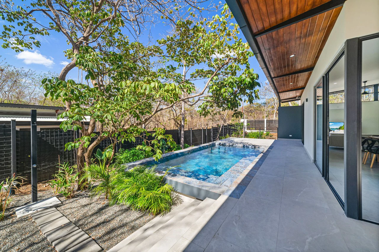 Casa Almendro: Contemporary 3BR Home - Gallery image 21