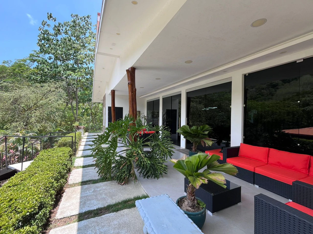 Exclusivity and Nature near the beach. Costa Rica: Large home on a large property near the beach - Gallery image 15