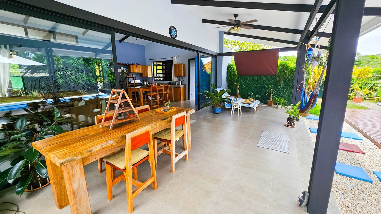 Beautiful Casa Irina, with pool and large yard: Close to the beach in tranquil Monterrey! - Gallery image 22