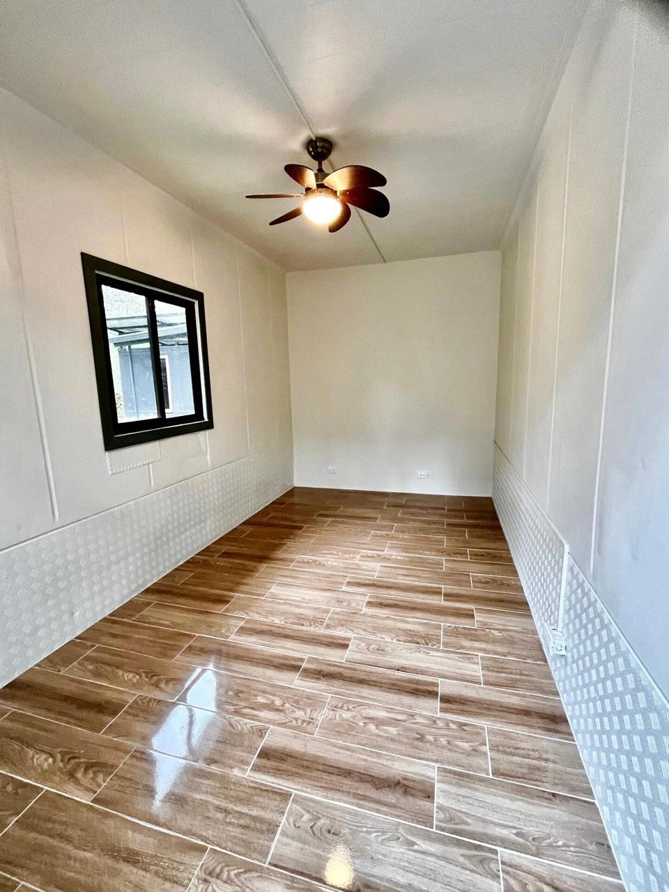 0.19 ACRES – 3 Bedroom Container Homes With Additional Building Lot,15min to Dominical and Beaches!! - Gallery image 7