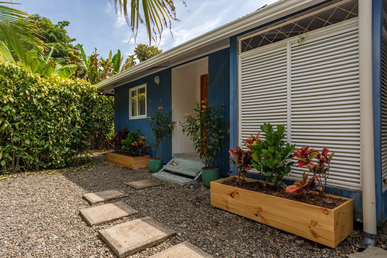Uvita Beach Bungalow Walking Distance to the National Park - Gallery image 3