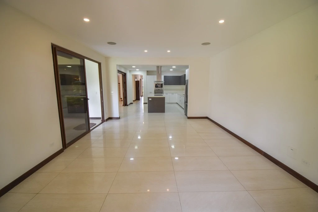 Casa de 4 Habitaciones en Lindora: House For Sale in Lindora - Gallery image 13