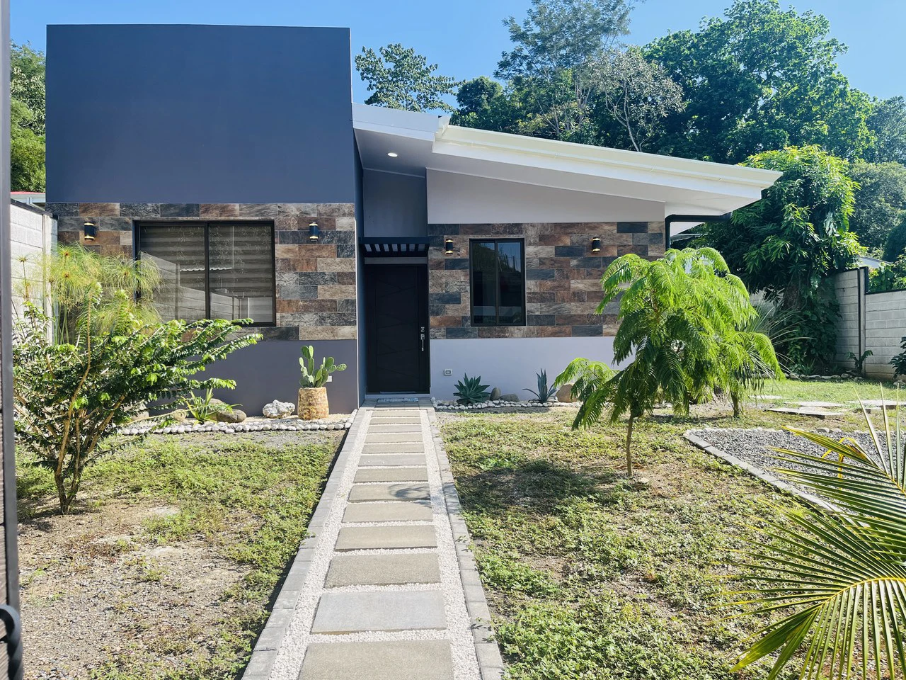 Property for Sale: New House on Large Lot in Quebrada Seca, Jacó, Costa Rica
