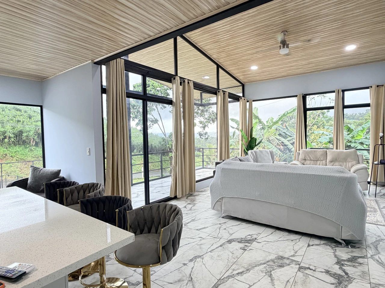 Mountain and Countryside House For Sale in La Tigra - Gallery image 10