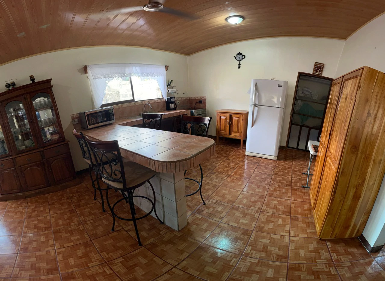 Casa Tranquilidad Quepos: Located just minutes from the center of Quepos and Manuel Antonio - Gallery image 4