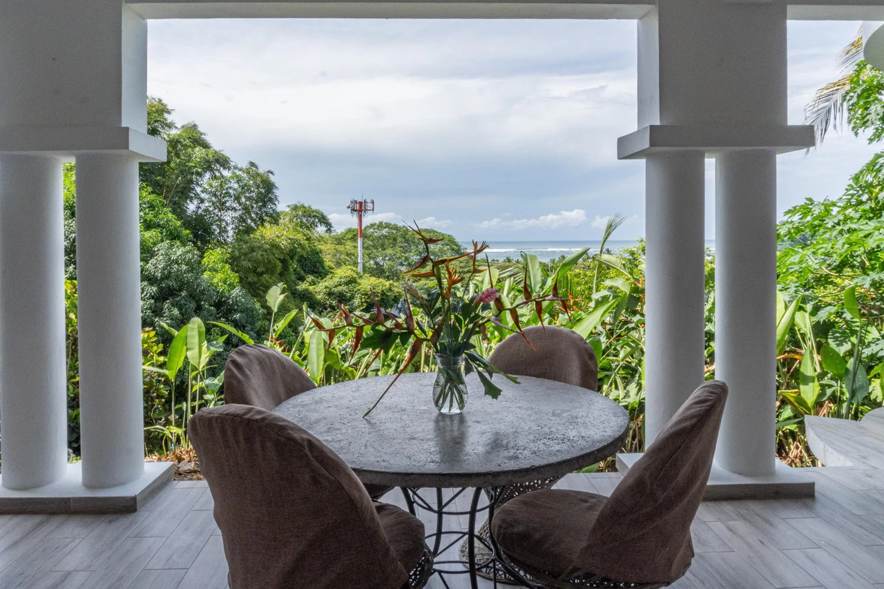 Ocean View 2 Bedroom Condo for Sale in Sámara