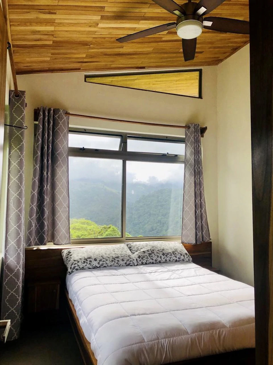 3 bedroom house with swimming pool & 2 Jungle Studios. - Gallery image 15