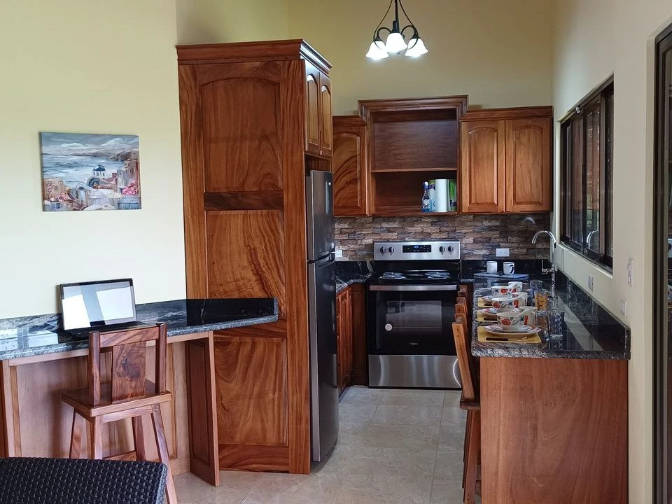 VILLA DEL SOL: Reduced ! Lake Arenal view home in upscale neighborhood - Gallery image 5