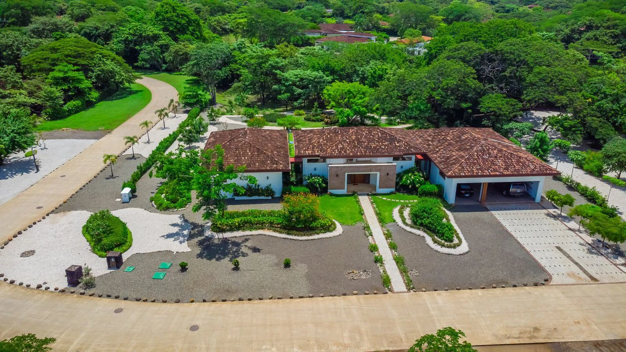 Luxury house for sale in Guanacaste - Gallery image 38