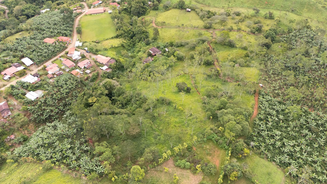 Se vende 6acres en San Antonio de Rivas, Pérez Zeledón: Countryside Home Construction Site For Sale in San Isidro del General - Gallery image 24