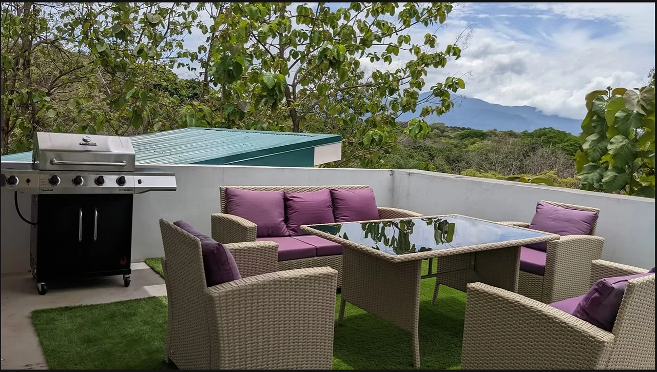 Jungle Retreat with Modern Comforts Near San José – $345,000: Tropical Retreat with Jungle Views - Gallery image 11