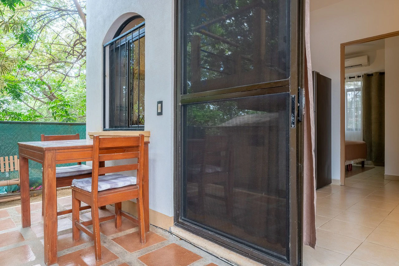 Tamarindo Paradise Condo #8: A safe, private location, walking distance to the beach, restaurants and shopping - Gallery image 7