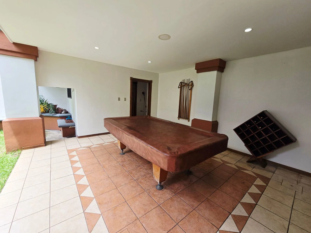 LARGE HOUSE FOR SALE IN MERCEDES NORTE, HEREDIA - Gallery image 19