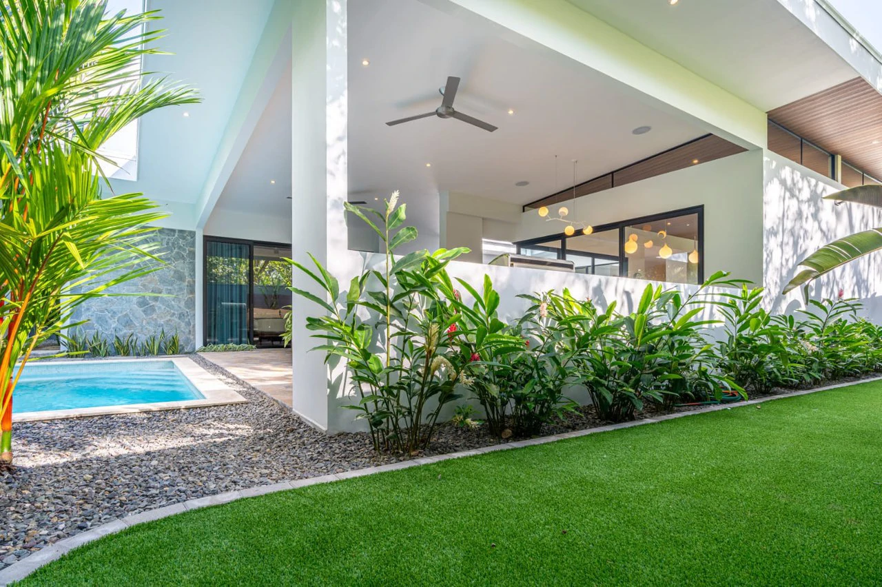 Amazing New Villa Cayman: Solar Powered and Walk to the Beach in Uvita! - Gallery image 72