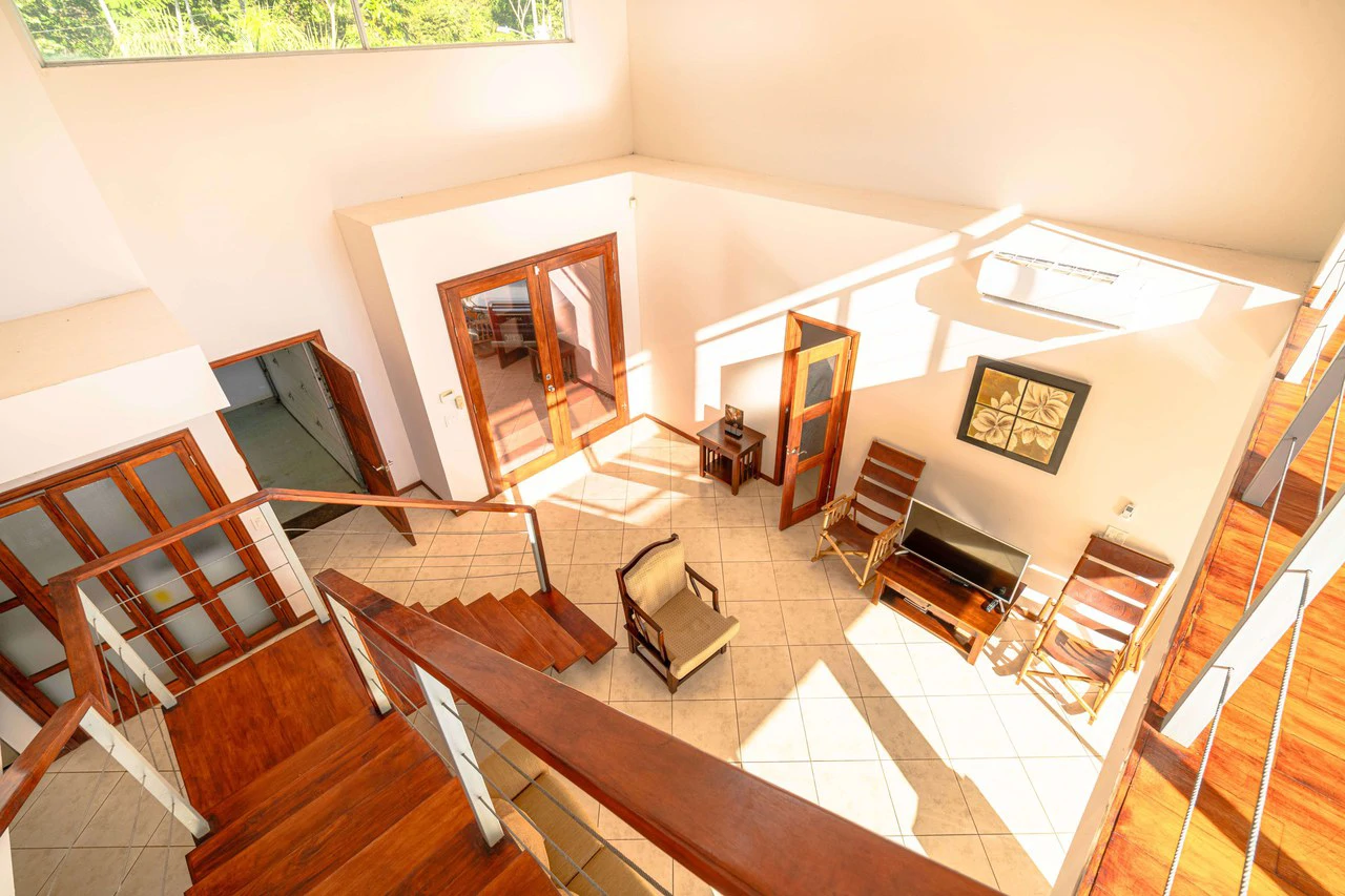 Casa Fox Las Palmas: Mountain House For Sale in Quepos - Gallery image 8