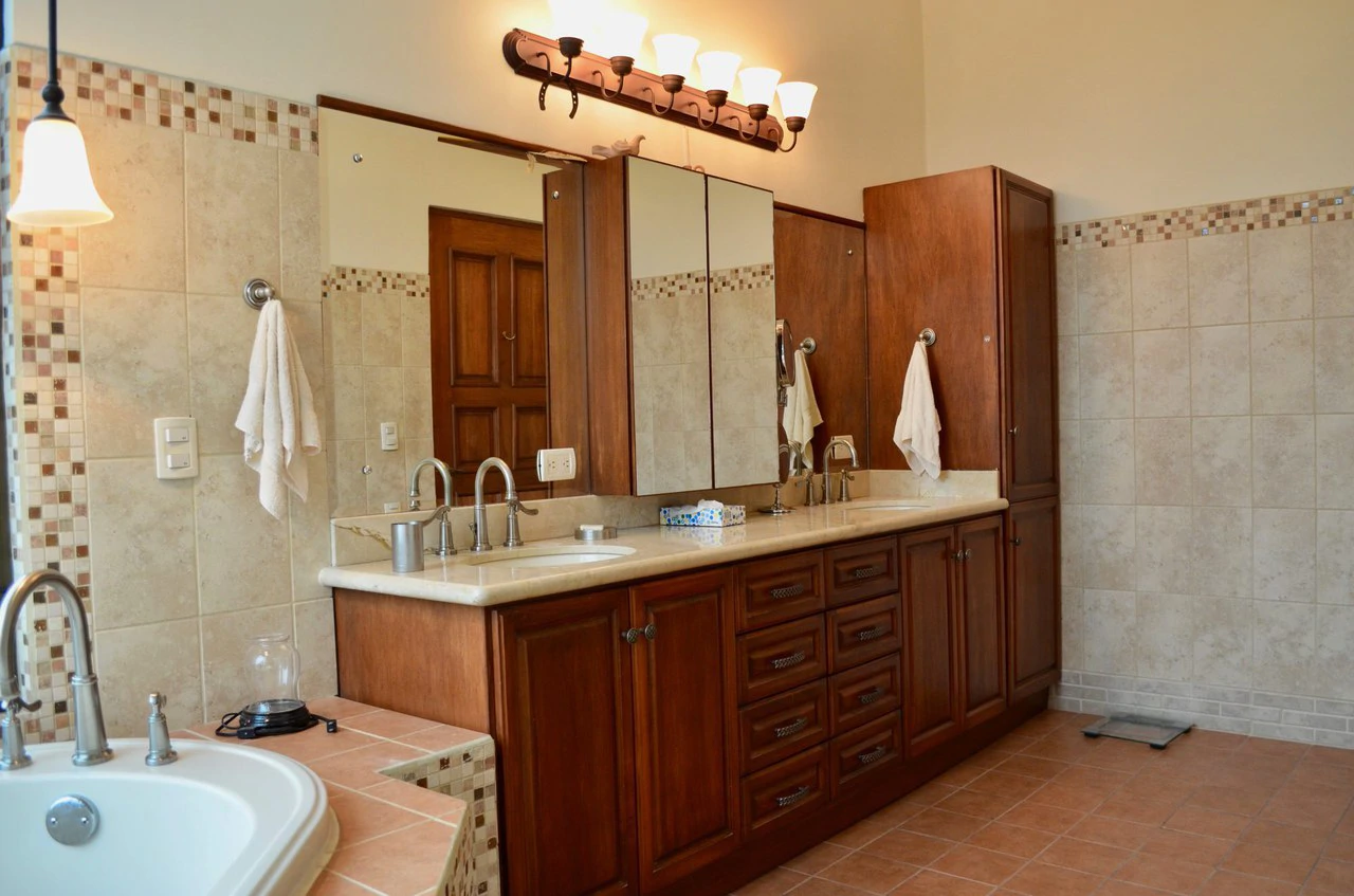 Mountain Condominium For Sale in Ciudad Colón - Gallery image 22