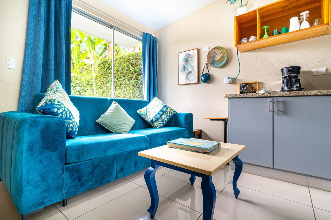 3 Bed Main Home with Two Rental Villas, Walk to Beach in Uvita! Fantastic Location! - Gallery image 52