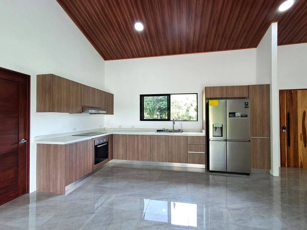 Casa Luz: Brand-New Home in the Gated Community of Loma Verde - Carrillo - Gallery image 12