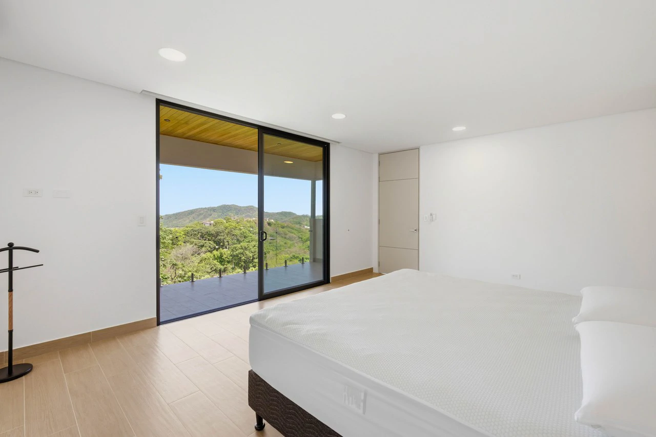 Casa Flores del Mar: Brand-New Contemporary Living with Pacific Ocean Views in Playa Grande - Gallery image 21
