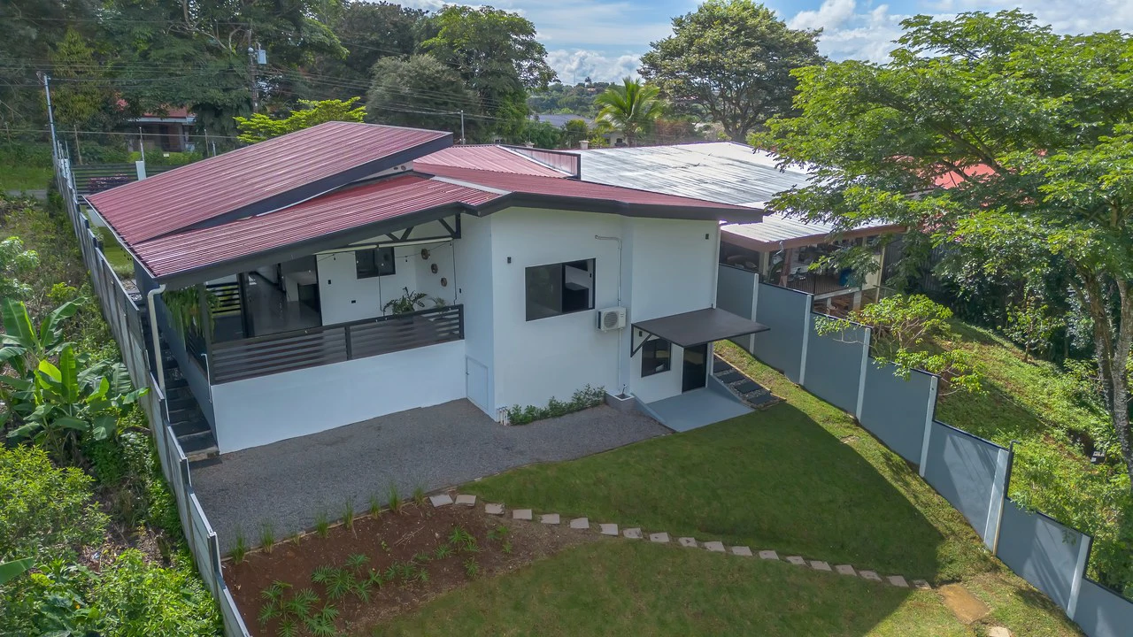 Modern Home in Pérez Zeledón | 3 bedroom, 2 bathroom - Gallery image 36