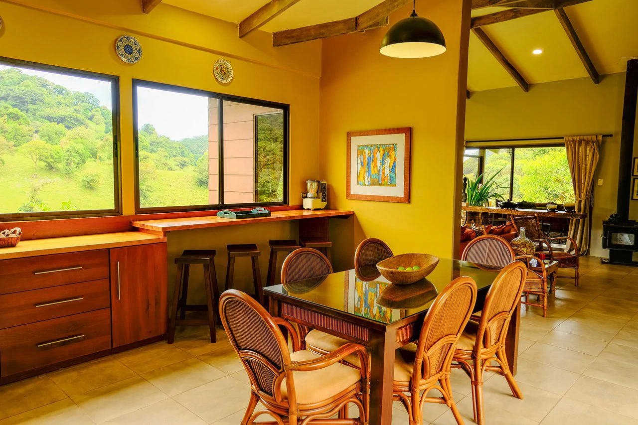 Hidden Paradise in Monteverde. Sierra Verde SV0125: 5 Hectares with Spectacular Views, a Beautiful and Cozy Main House and Caretaker’s Home Just 10 Minutes from Monteverde - Gallery image 34