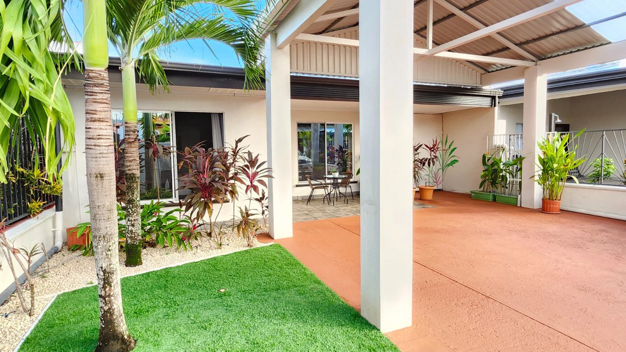 Jaco House like NEW- 4 Bedroom+Lock off Apartment - Gallery image 13