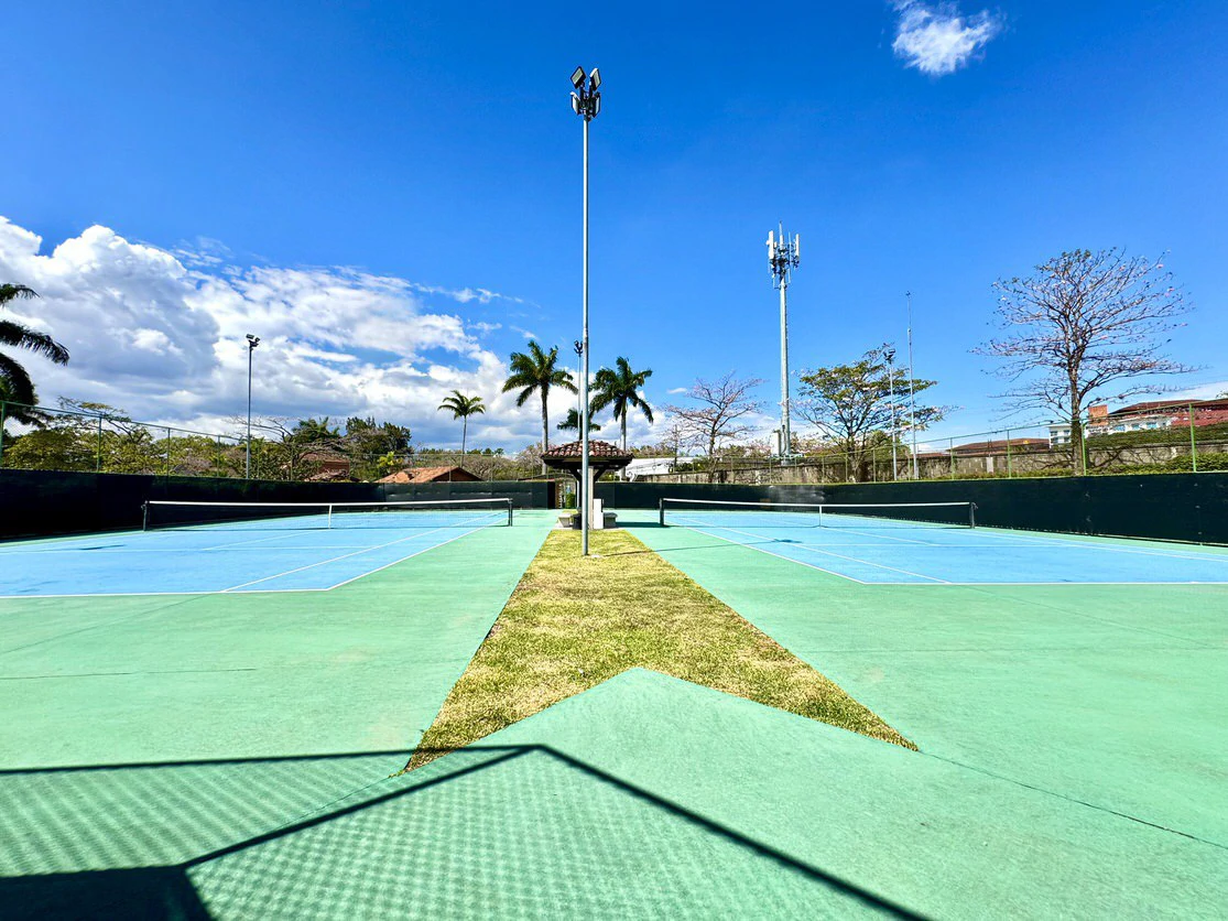 Cerro Alto Venta de Casa de Lujo con Maravillosas Vistas: Cerro Alto Luxury Home for Sale with Breathtaking Views - Gallery image 32