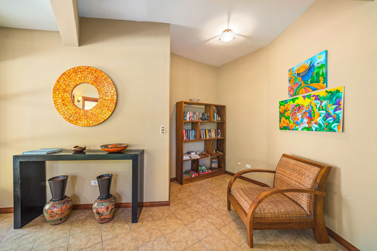Tierra Pacifica #74: Elegant 4BR Retreat in Gated Community - Gallery image 6