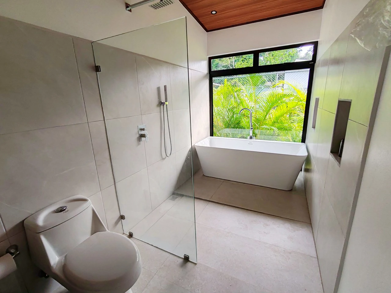 ID 4205: Modern Three-Bedroom Villa with Private Pool – Playa Negra, Puerto Viejo, Costa Rica - Gallery image 15