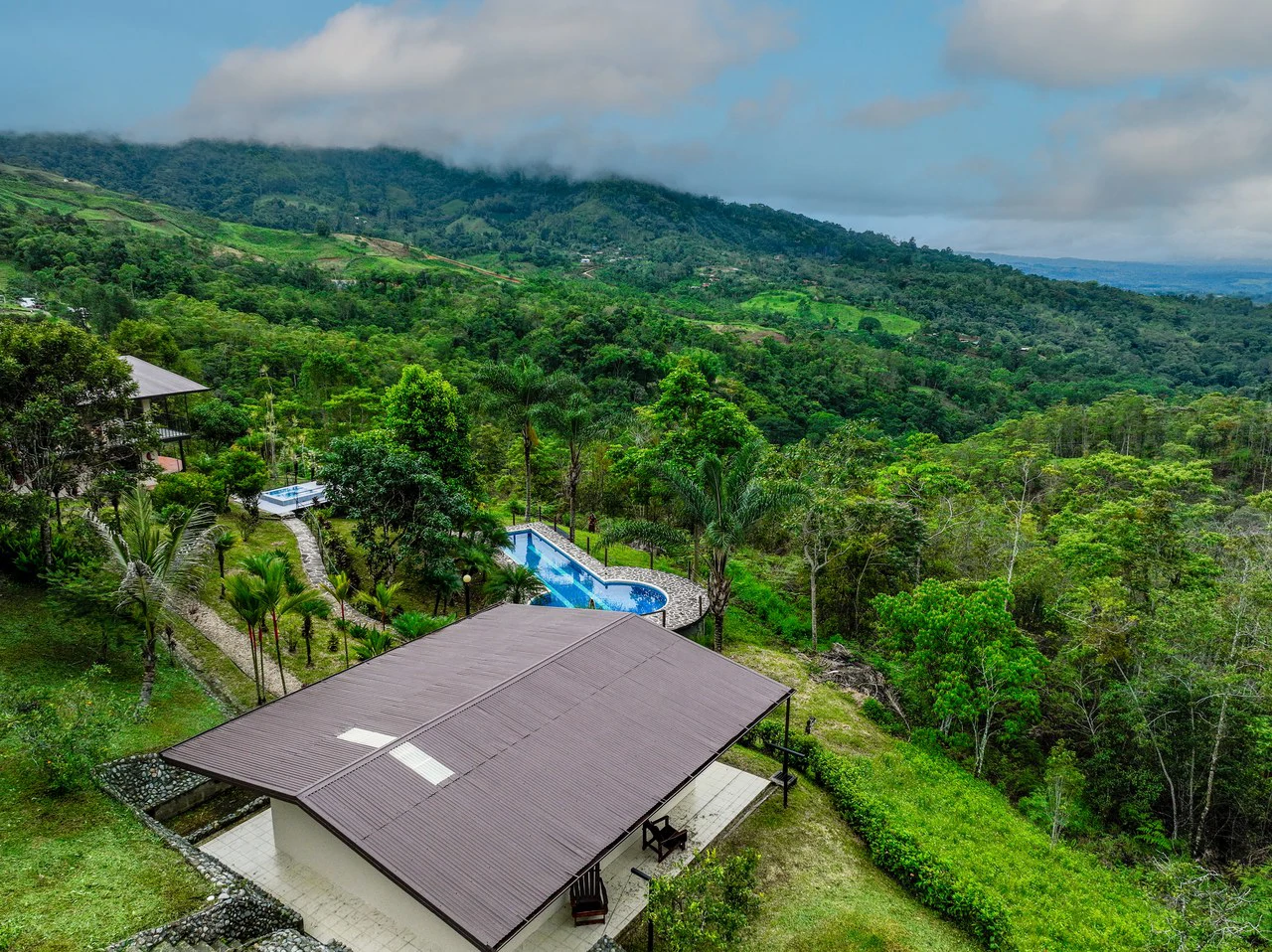 Expansive 27 Acre Farm with Residence in San Isidro del General - Gallery image 8