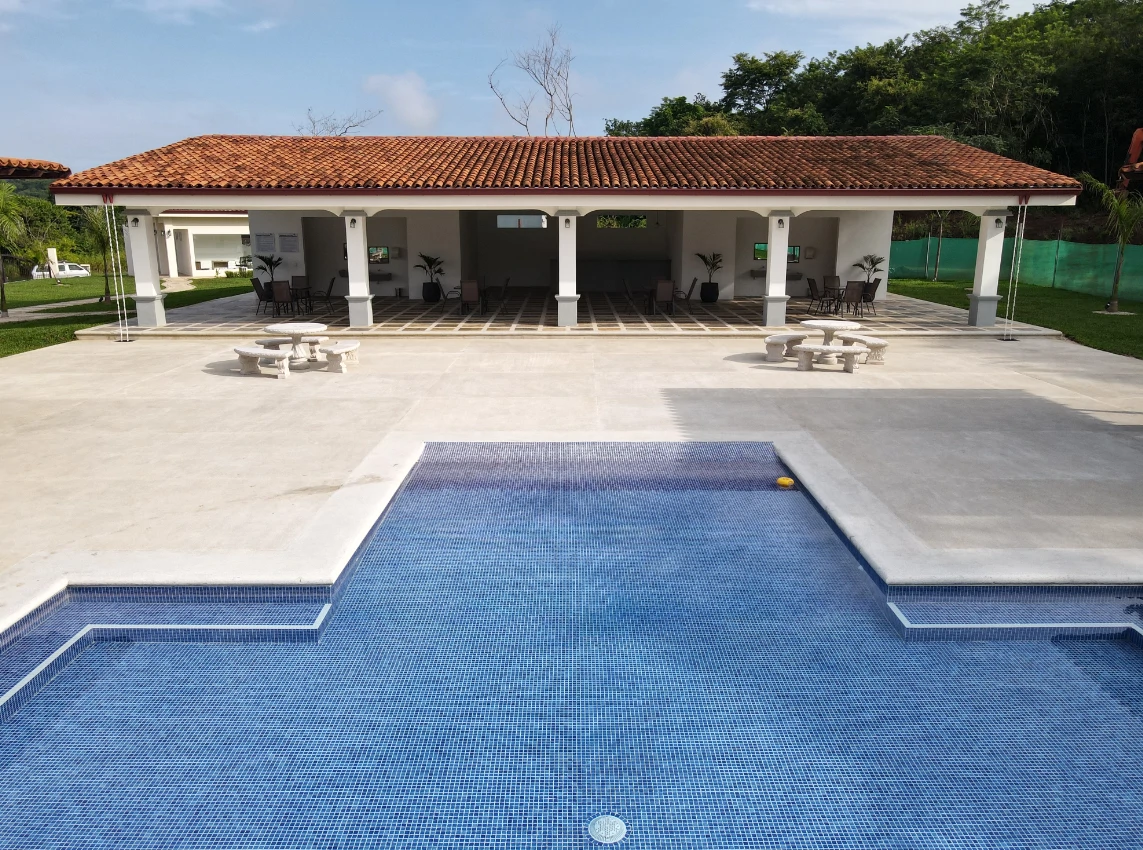 Jacarandas #22: Modern Townhome with Amenities Just Minutes from the Beach - Gallery image 21