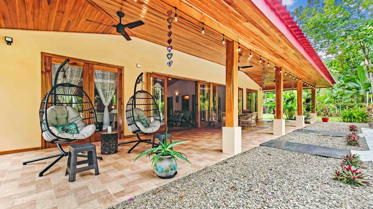 ID 765 - 3 Bd/2 Ba Home w/ Pool in Cahuita: Spacious, Well-Built Home on 5,128sqm Private Lot, 5 Minute Walk to Playa Grande, Cahuita - Gallery image 19