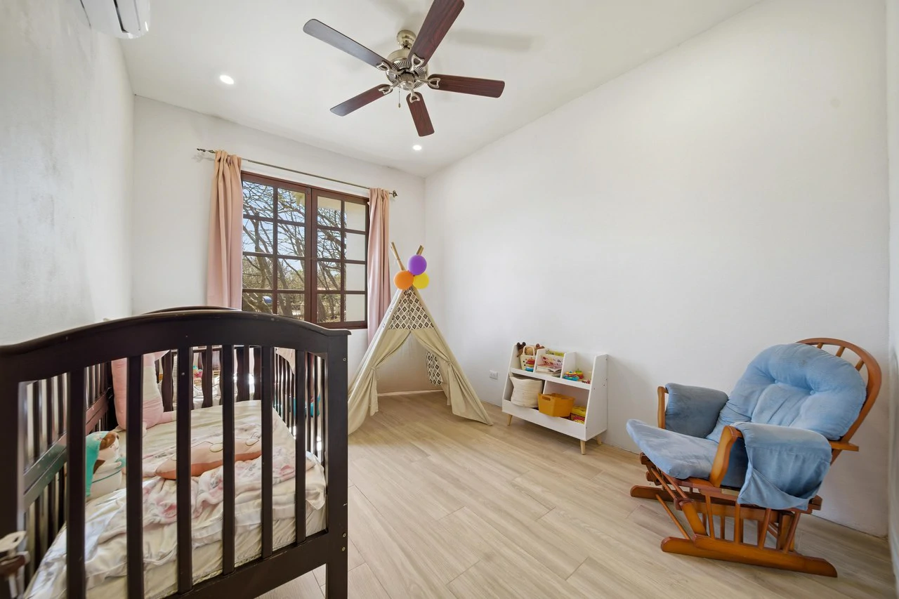 Stella Maris: Tranquil Home Within the Beauty of Altos Los Robles - Gallery image 19