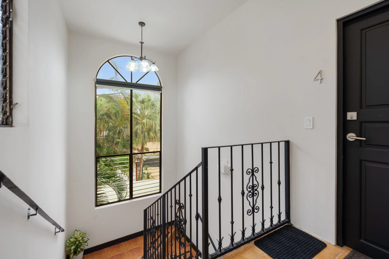 Laughing Gecko Suites: Beach Suites / Boutique Hotel For  Sale - Gallery image 26