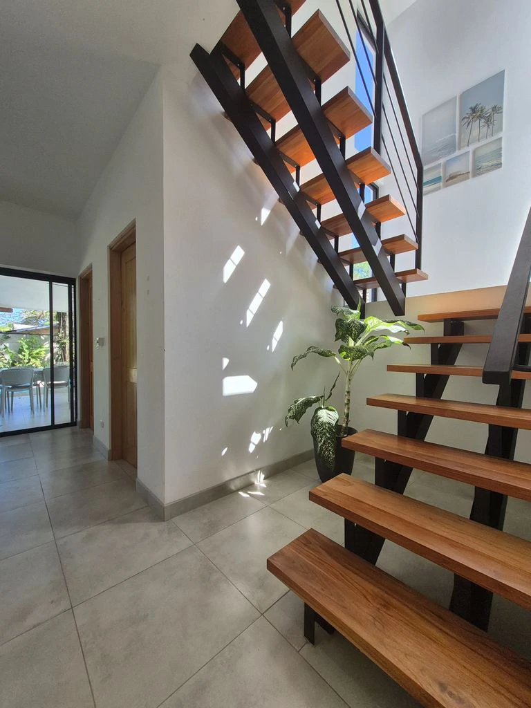 Casa Joya: Turnkey Modern Home with pool – Prime Location & Rental Income - Gallery image 18