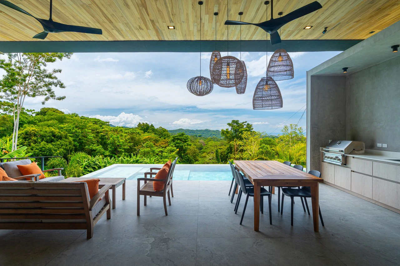 Casa La Artista: Sleek Modern Retreat with Ocean & Mountain Views in Ojochal - Gallery image 14
