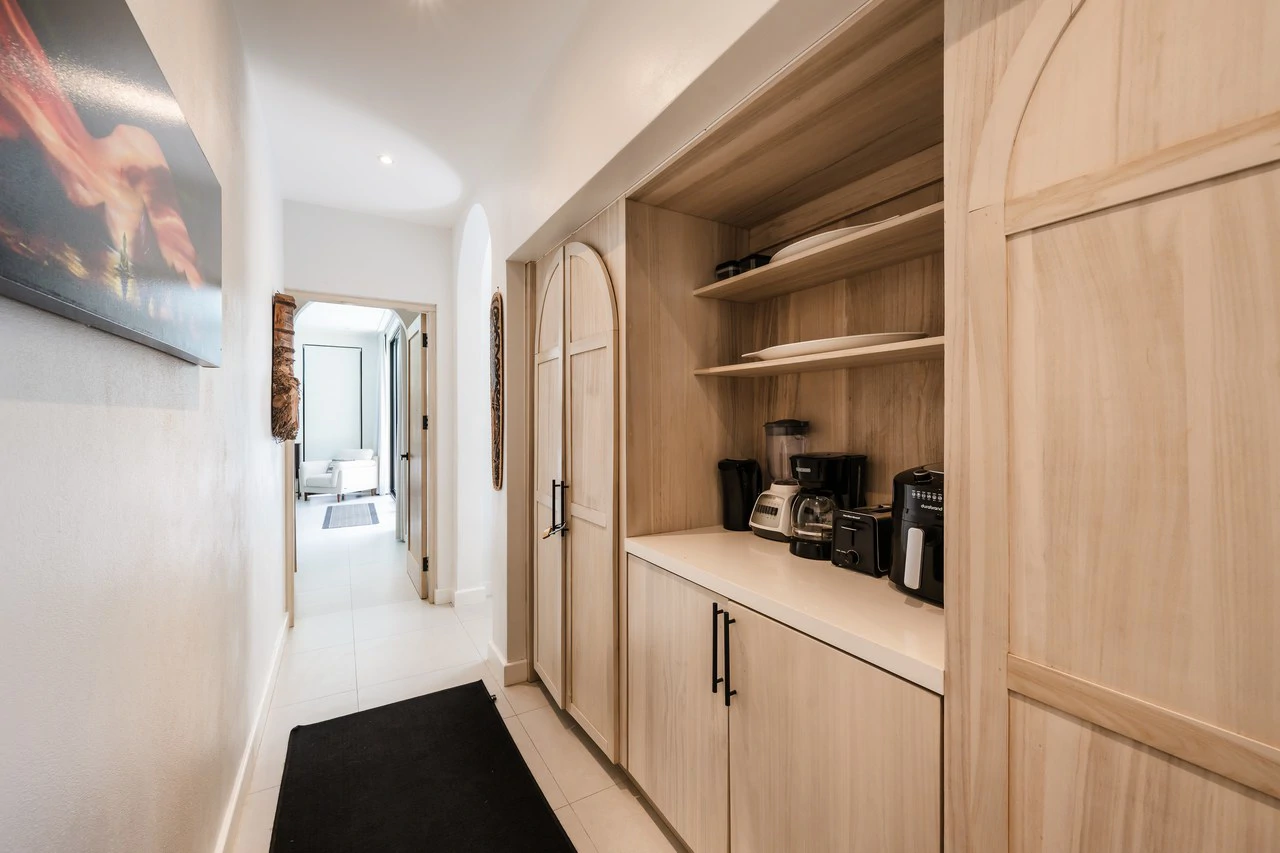 Casa Rio: Modern 5-Bedroom Home with Pool & Casita in Surfside Potrero - Gallery image 16