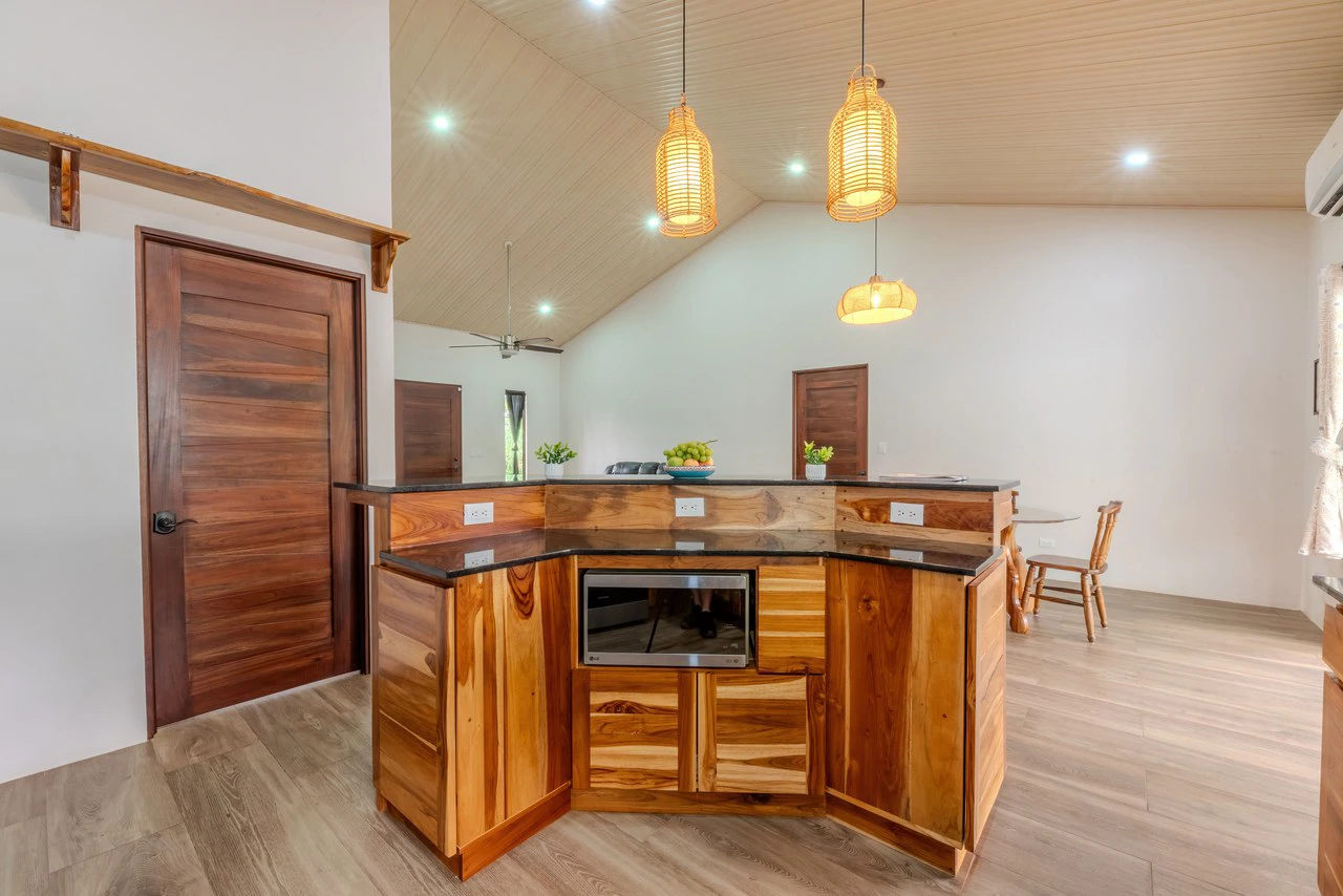 Mountain House For Sale in Quepos - Gallery image 12