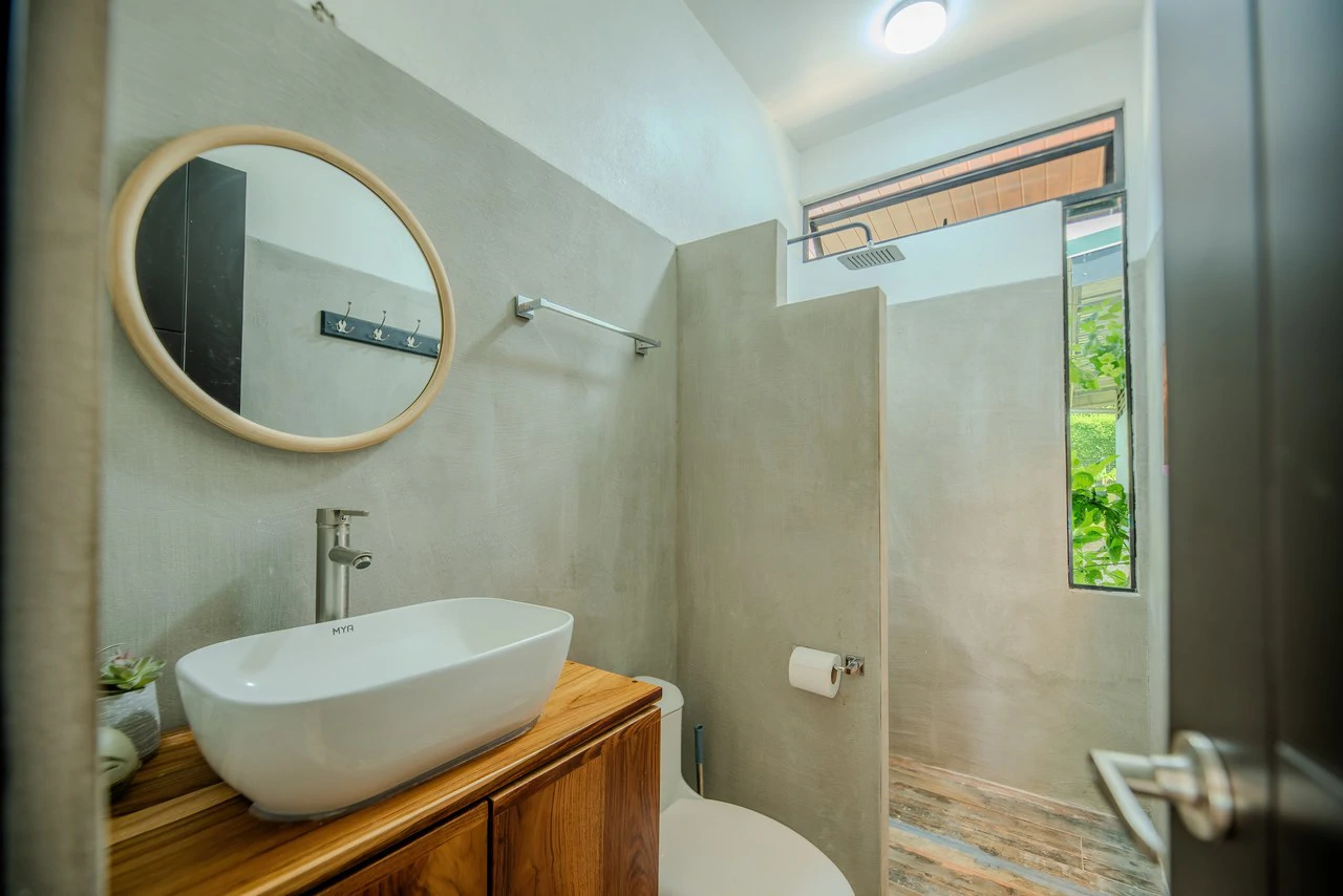 Brand-New Mountain View Home with Pool and Expansion Potential in Villa Nueva, Quepos: House For Sale in Quepos - Gallery image 18