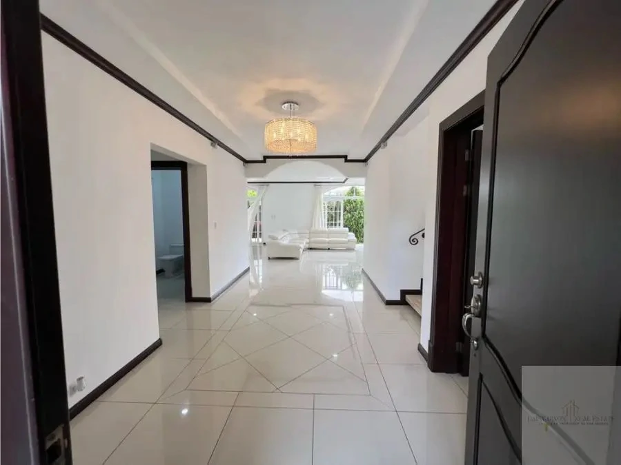 Beautiful Home in Colinas de Montealegre, Curridabat - Gallery image 17