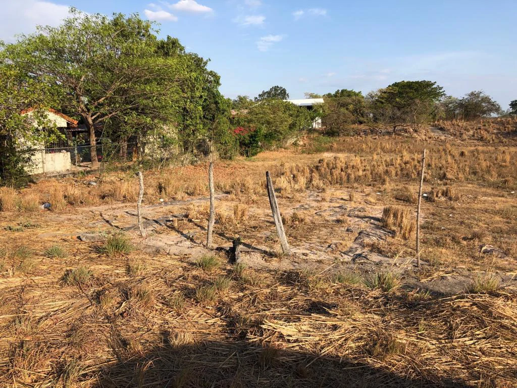 Airport Property - in front of route 21, Liberia - Gallery image 9