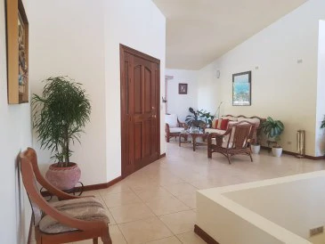 House For Sale in San Isidro - Gallery image 10