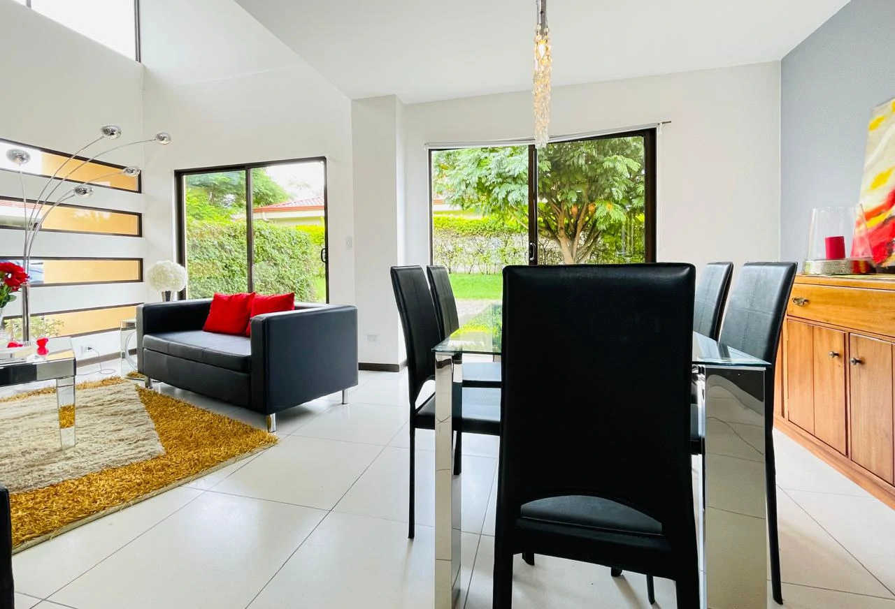 House for sale with garden Santa Ana Costa Rica - Gallery image 4