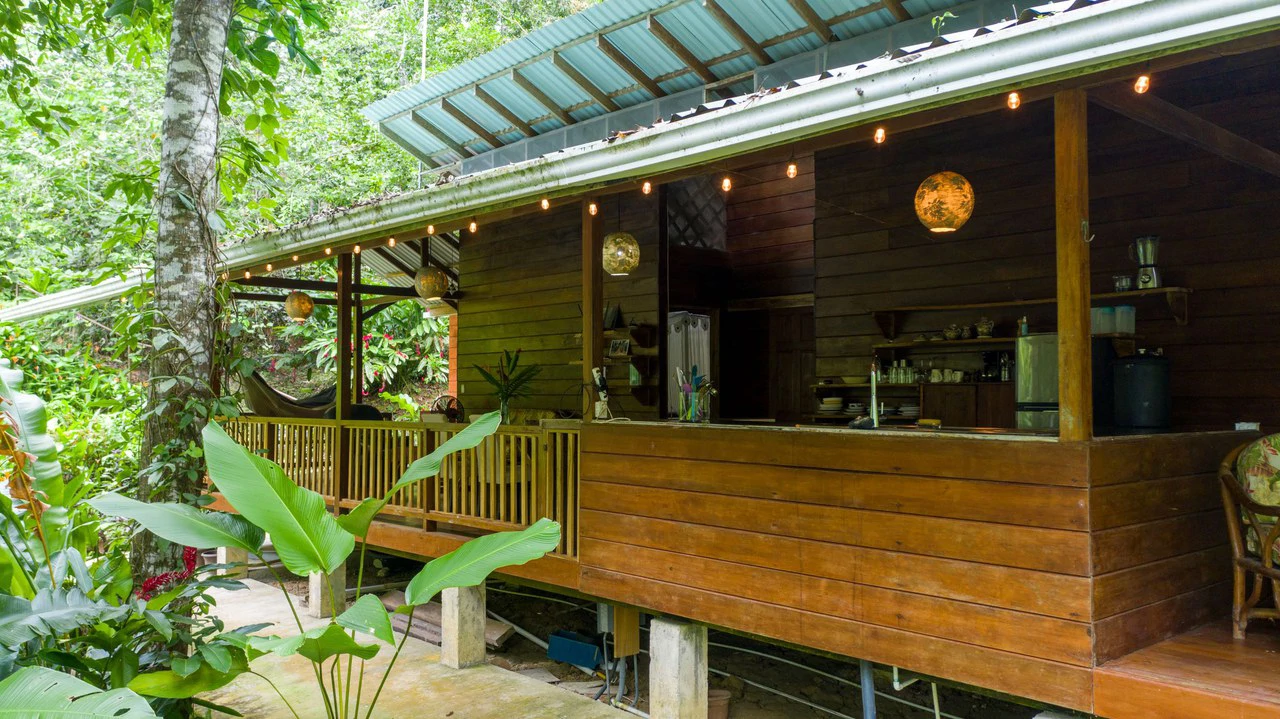 4 Bd/3 Ba - Two Caribbean Homes w/ Pool, on 5000m²: Dual Home Jungle Property in Punta Uva - Gallery image 8