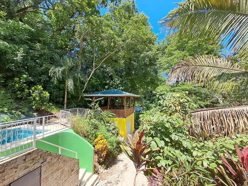Casa Alaska: Charming Costa Rica Home with Pool, Rancho & Nature Views, Just 10 Minutes’ Walk to the Beach - Gallery image 22