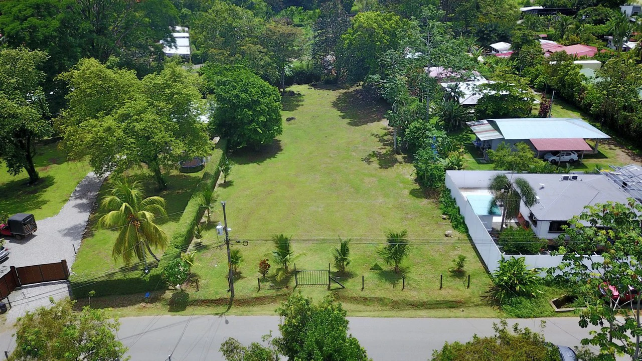 0.60 ACRES – Land In Prime Location, Flat and Usable, Commercial or Residential, Two Wheel Drive Access, Ready to Build!